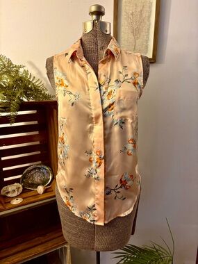 Women’s Sleeveless Peach Floral Button Down Blouse Collard Top Sheer Back XS/2